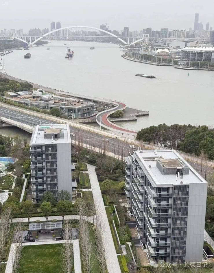 保利世博天悦售楼处最新发布(首页网站)上海浦东保利世博天悦销售中心可详聊楼盘详情价格地址清晰告知配套成熟前台电话(图3)